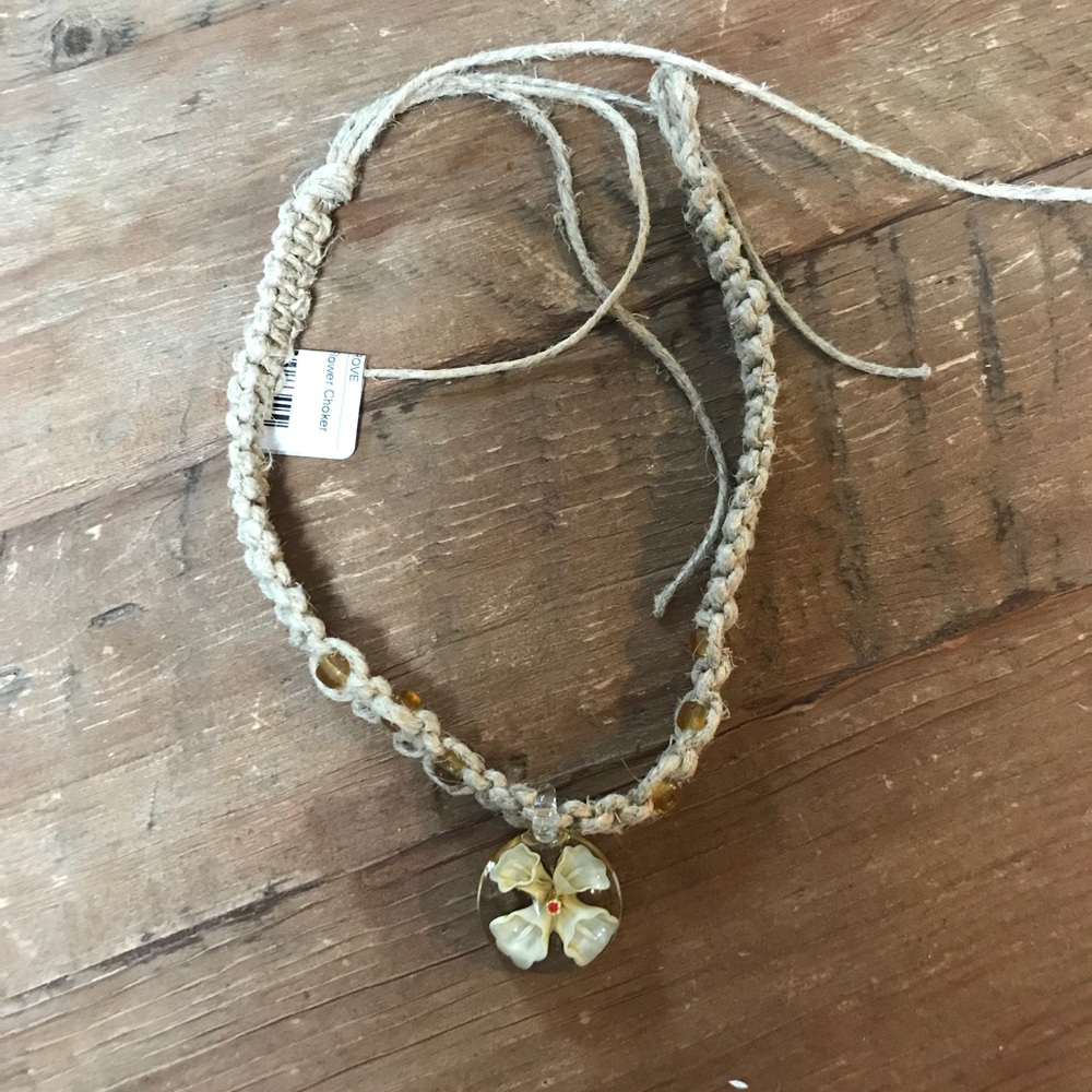 Choker necklace
